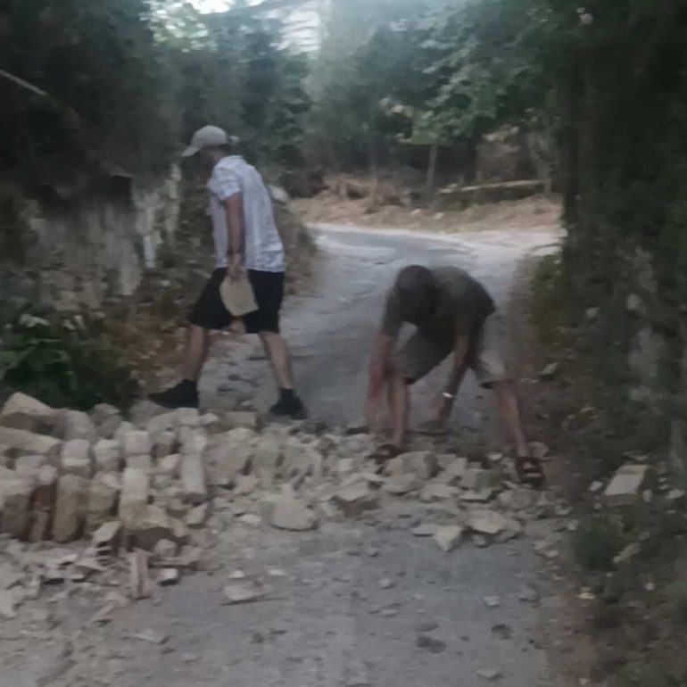 Campi Flegrei, altre due forti scosse all’alba: 21 feriti (due gravi) e 22 famiglie evacuate