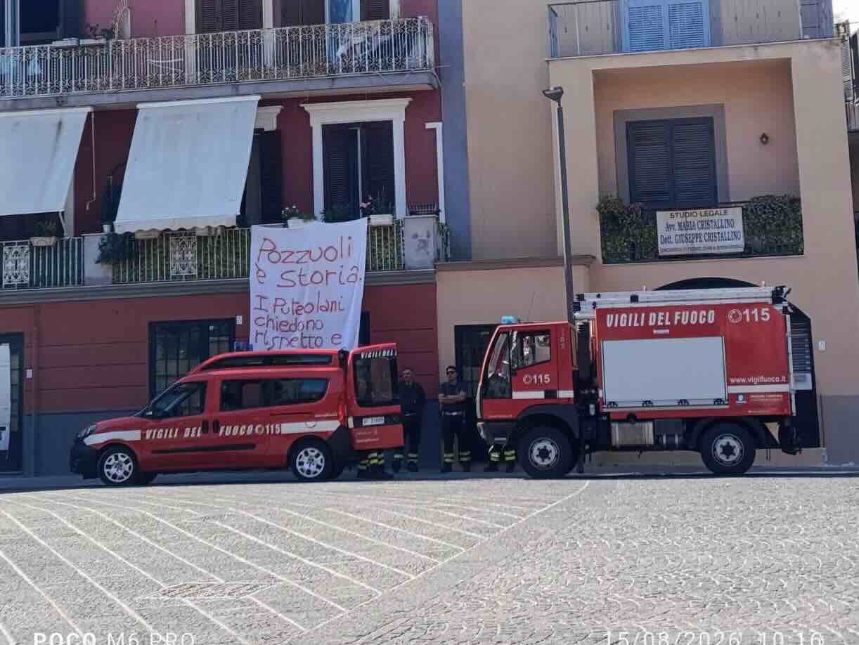 Emergenza bradisismo ai Campi Flegrei: 215 edifici sgomberati dopo un migliaio di interventi dei vigili del fuoco