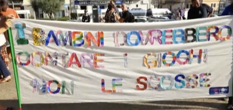 Campi Flegrei, oltre 2mila persone ancora fuori casa: a Pozzuoli 813 famiglie allontanate