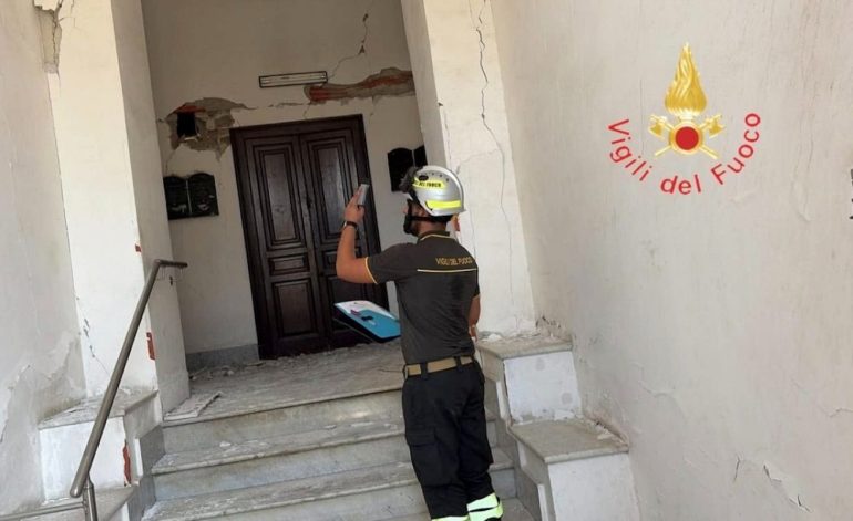 Campi Flegrei, salgono a 89 gli edifici sgomberati: coinvolte 525 abitazioni, oltre 760 interventi ancora da completare