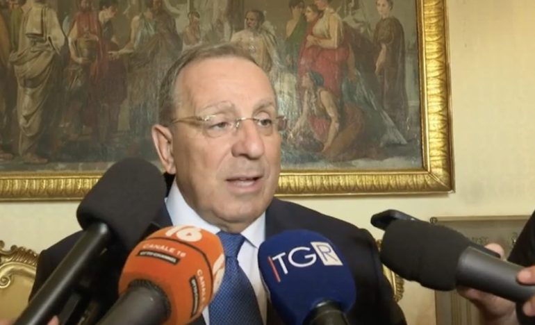 Pozzuoli dopo la scossa: 2.300 sfollati e oltre 1.400 interventi. Il Prefetto: ‘Tuteliamo case e affitti’