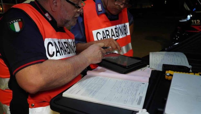 Caserta, 10 denunce per guida sotto alcol e droga, ritirate altrettante patenti