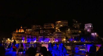 Cetara, gran finale per le ‘Notti Azzurre’: dai concerti al cabaret, fino al tasting ‘Sorso’