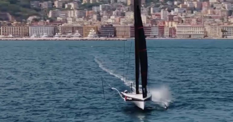 Coppa America, Alinghi svela le vele nel Golfo di Napoli: pronti i sei hangar di Nisida