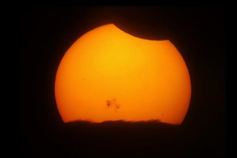 Eclisse parziale di Sole: l’evento astronomico domani 12 agosto