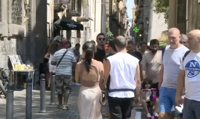 Ferragosto da record a Napoli: oltre 500mila presenze e 150 milioni di indotto