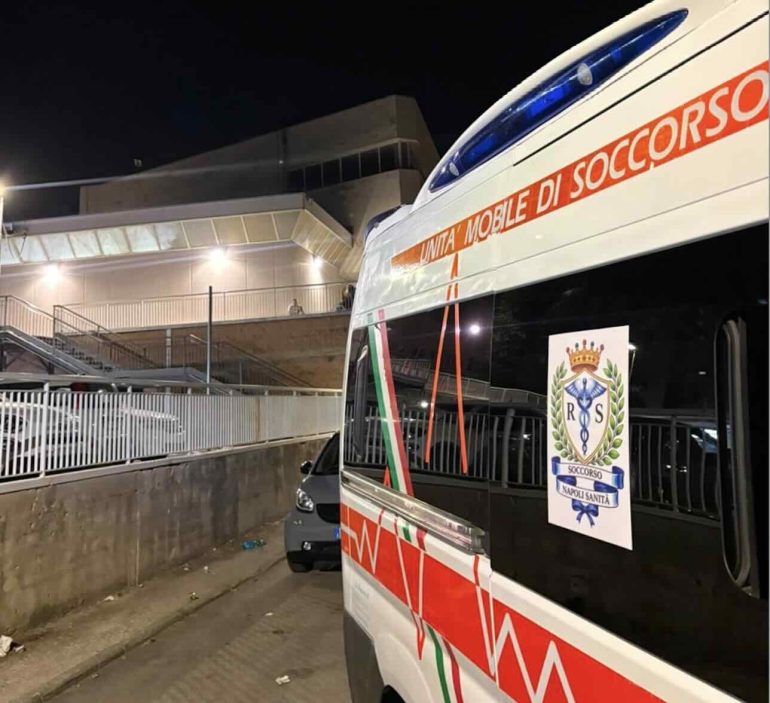 Festa dell’Annunziata, malore durante i festeggiamenti: donna soccorsa e trasportata in ospedale
