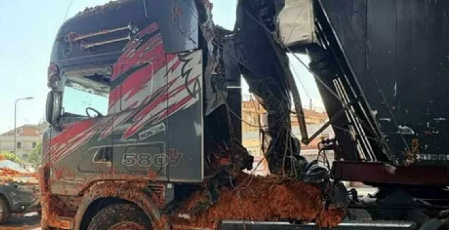 Il Tir bloccato