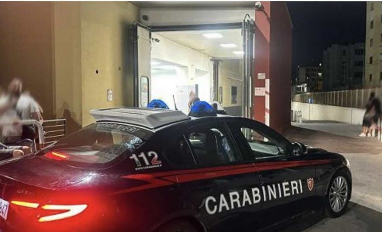 Il maltempo blocca il traffico, i Carabinieri scortano in ospedale una donna in travaglio: nato un bimbo di oltre 4 chili