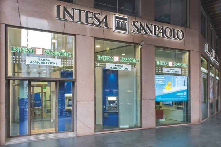 Intesa Sanpaolo destina 100 milioni per sostenere famiglie e imprese dei Campi Flegrei