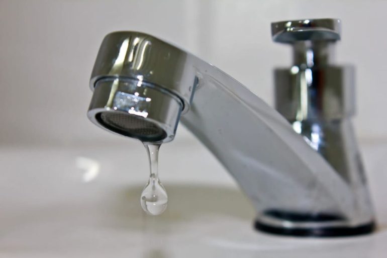 Ischia, torna l’acqua ma con disagi: normalità attesa entro stasera