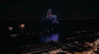 La Musa illumina il cielo di Capri: 500 droni raccontano l’anima dell’isola nella notte di San Lorenzo