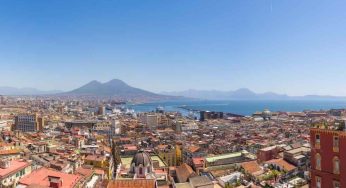 Meteo Napoli e Campania oggi 4 agosto: fino a 38 gradi, sole dominante e afa intensa