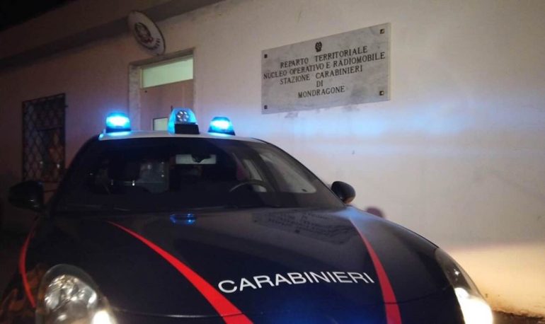 Mondragone, oltre 100 dosi di cocaina sequestrate: arrestato pusher 23enne