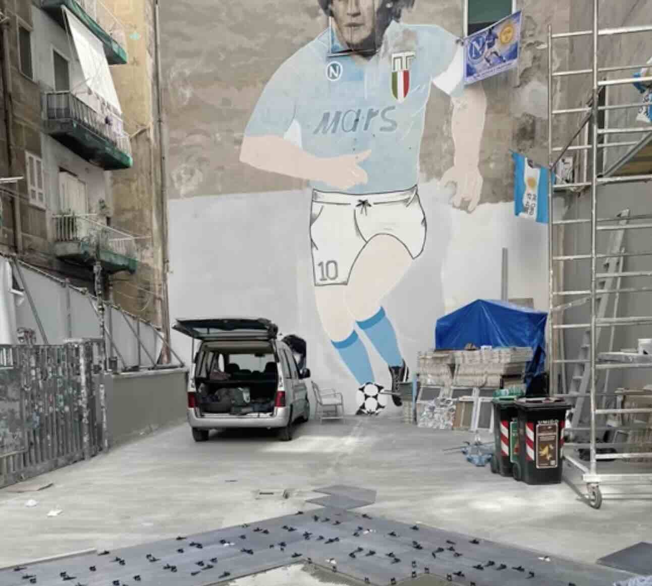 Work in progress on the Maradona mural