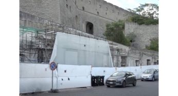 Napoli, chiuso Castel Sant’Elmo: giù un muro adiacente al complesso