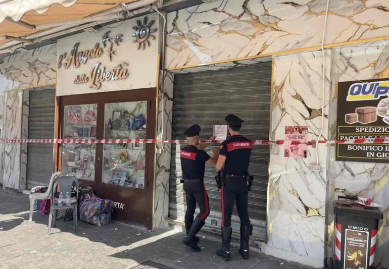 Napoli, da appartamento a ‘hub abusivo’ per i parenti dei detenuti: i Carabinieri chiudono bar clandestino a Poggioreale
