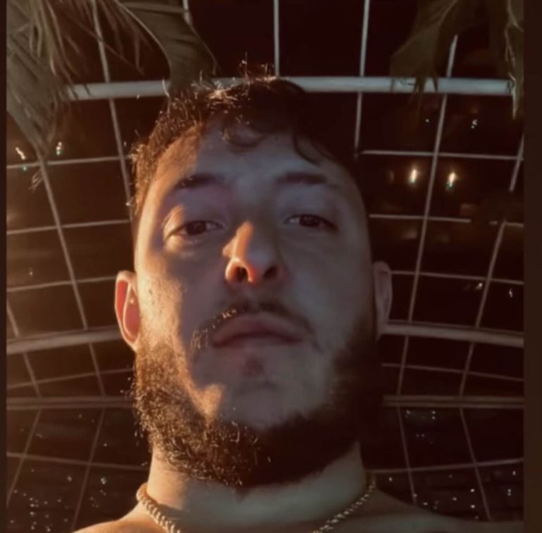 Napoli, dalle celle dell’aeroporto di Capodichino alla libertà: colpo di scena per il «trasfertista» Raffaele Bavero
