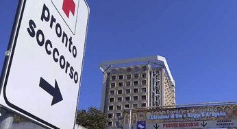 Paura al Ruggi di Salerno: incendio domato al pronto soccorso senza feriti