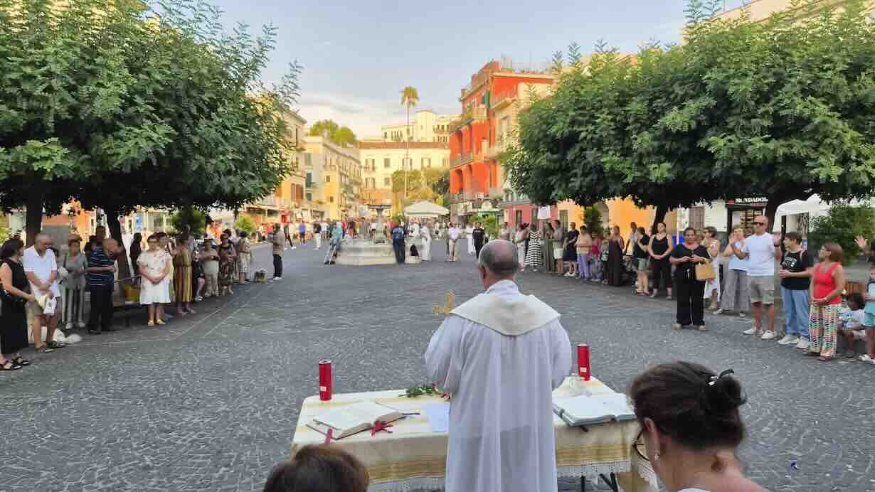 Pozzuoli: Appello di Parroci e Caritas contro l’aumento degli affitti dopo il bradisismo