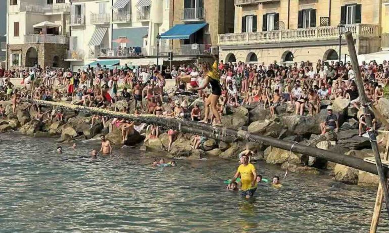 Santa Maria di Castellabate celebra 125 anni de La Stuzza, il palio storico sul mare