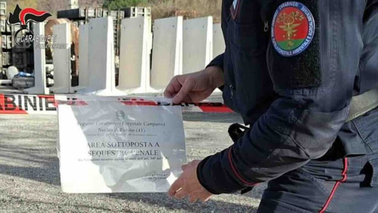 Sequestrato opificio a Montoro: lavorava le pelli senza autorizzazioni