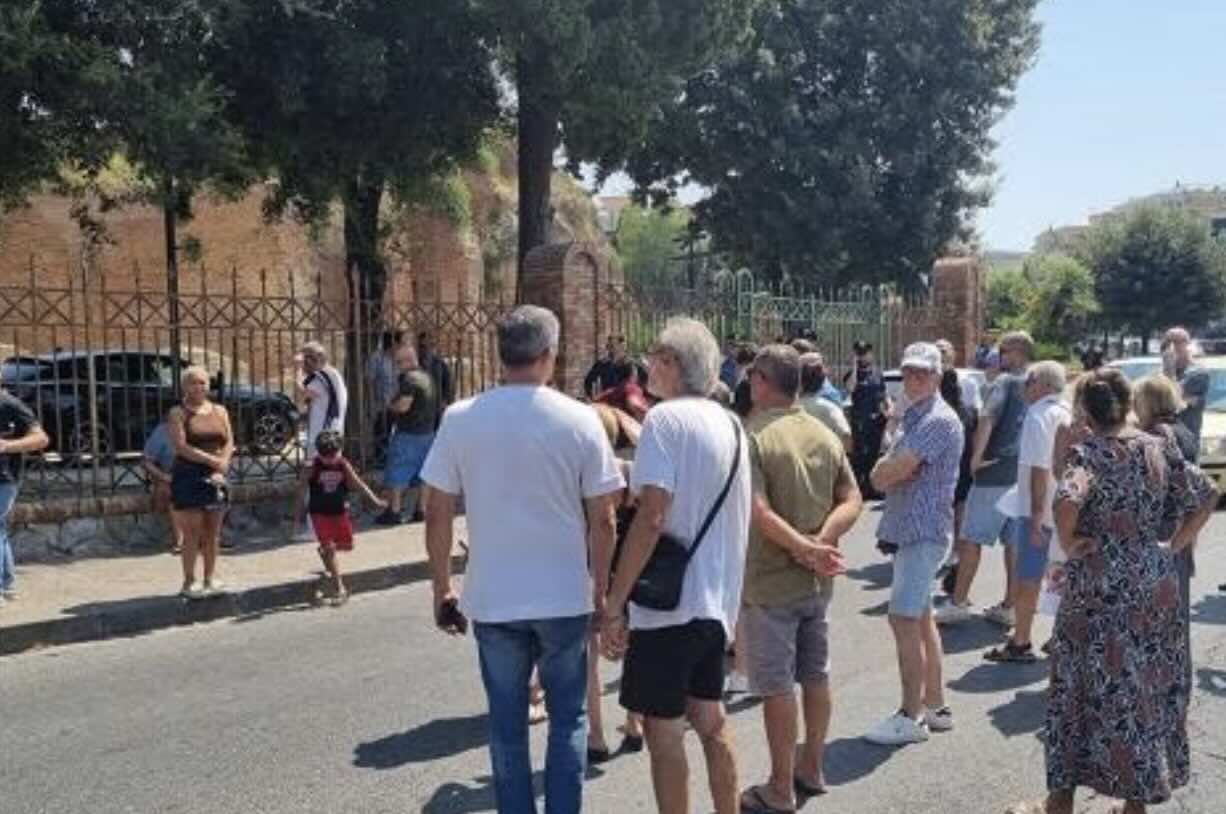 Earthquake hits Campi Flegrei, tension erupts in Pozzuoli during Minister Giuli's visit.