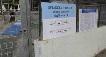 Spiagge ‘private’ a Casal Velino Marina: Borrelli (AVS) interroga Comune e Capitaneria