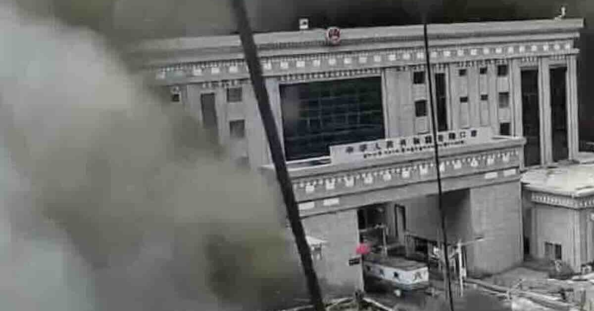 Terremoto e violenta alluvione tra Tibet e Nepal: centinaia di dispersi