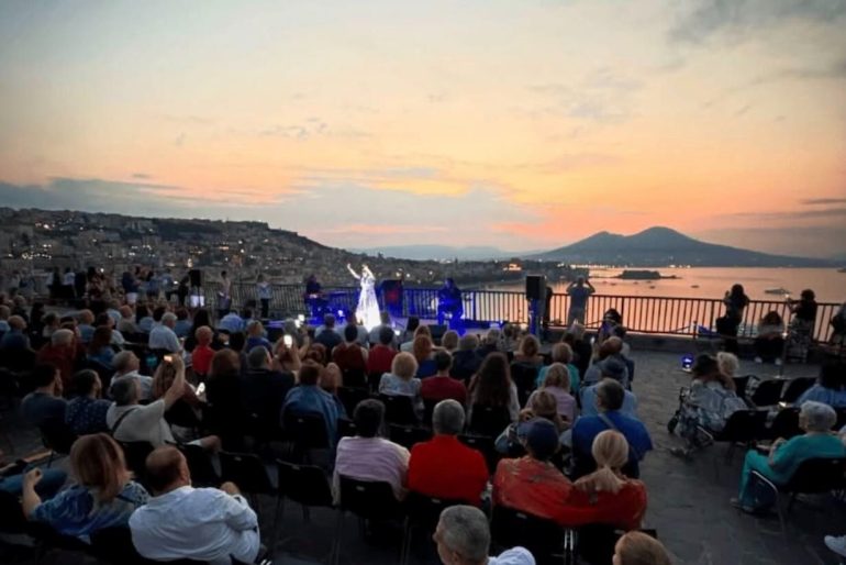 Torna ‘Note incantate’: la magia del concerto all’alba per salutare il Ferragosto a Posillipo