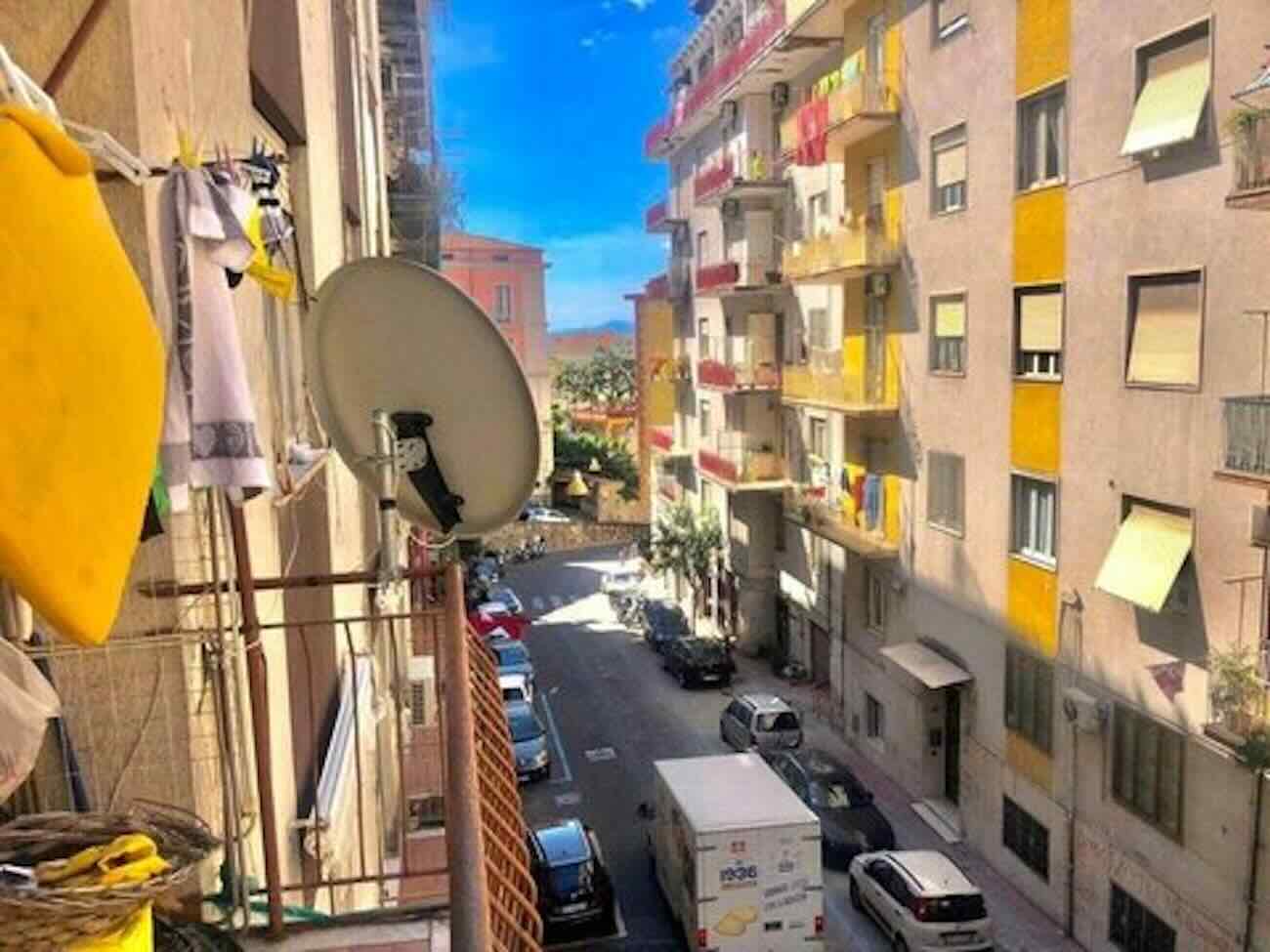 Tragedia a Salerno: uomo rumeno muore dopo una caduta dall'alto, indagini in corso