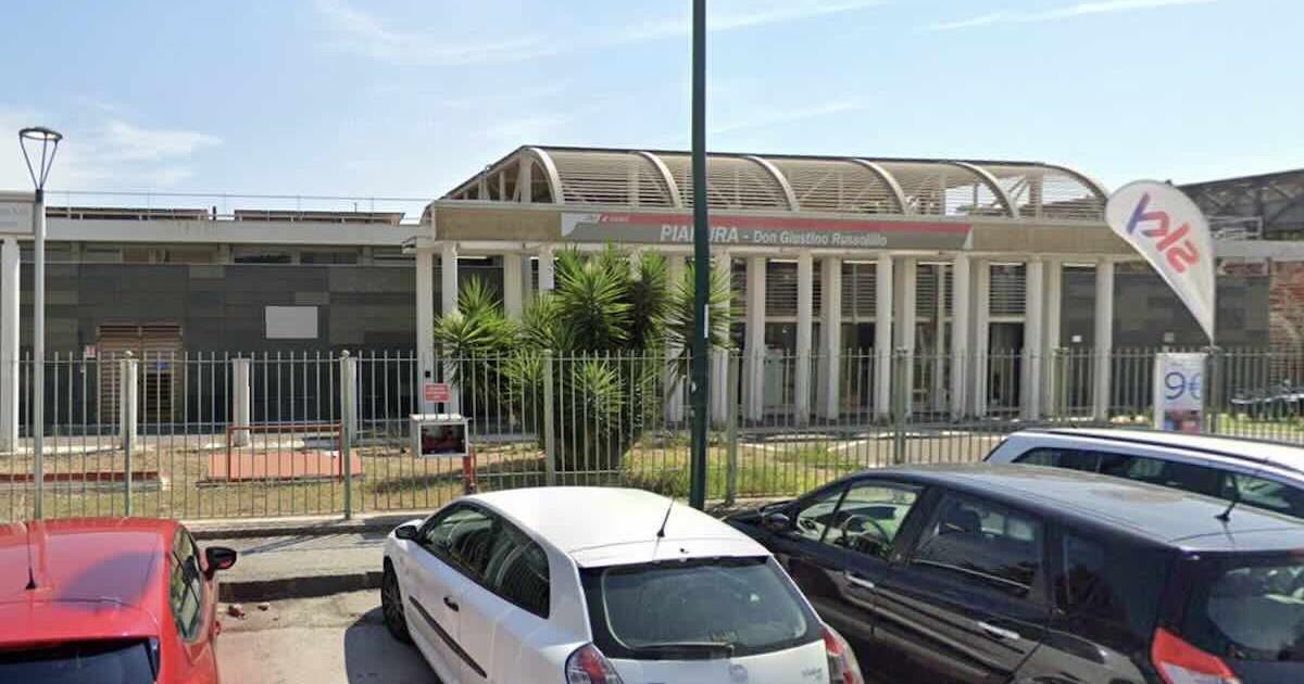 La stazione della Cumana di Pianura