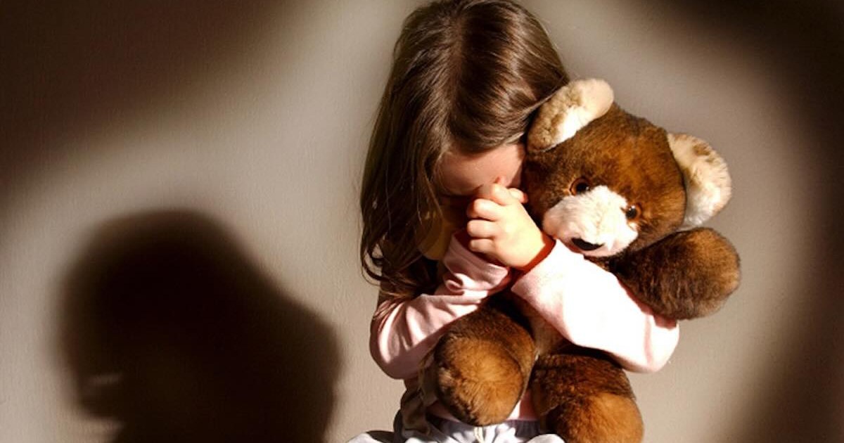 Afragola, presunti abusi sulla nipotina di 14anni: arrestato