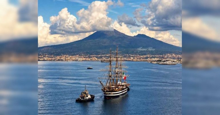 America’s Cup, Napoli alza il sipario: domani il trofeo a bordo della Nave Vespucci