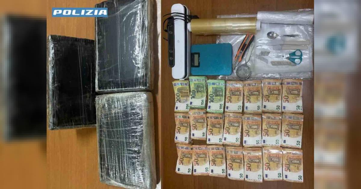 La droga sequestrata ad Arzano