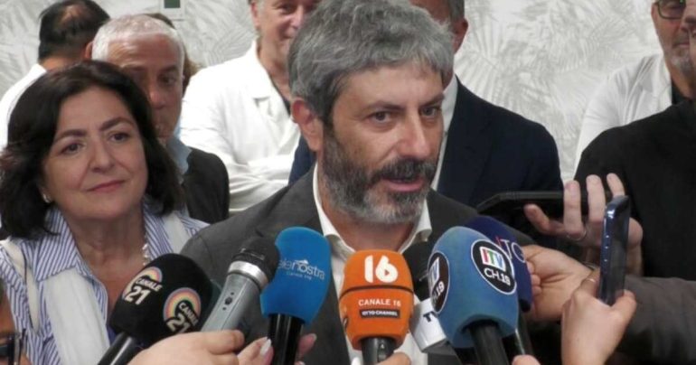 Avellino, inaugurato il nuovo Pronto soccorso del Moscati. Fico: «Rafforziamo l’emergenza-urgenza»