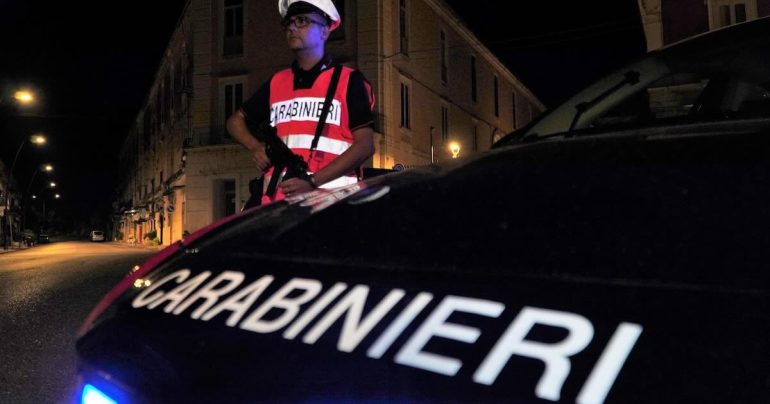 Aversa, rapina una donna armato di taglierino: arrestato 53enne