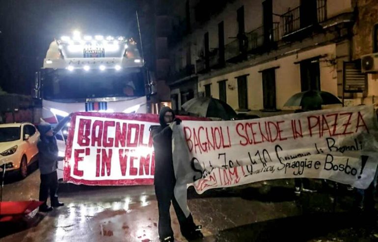 Bagnoli in piazza contro la Coppa America: stamane blocchi stradali