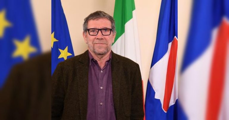 Bimbo maltrattato a scuola, l’assessore Morniroli: «Fatti gravissimi, ma no alle telecamere nelle aule»