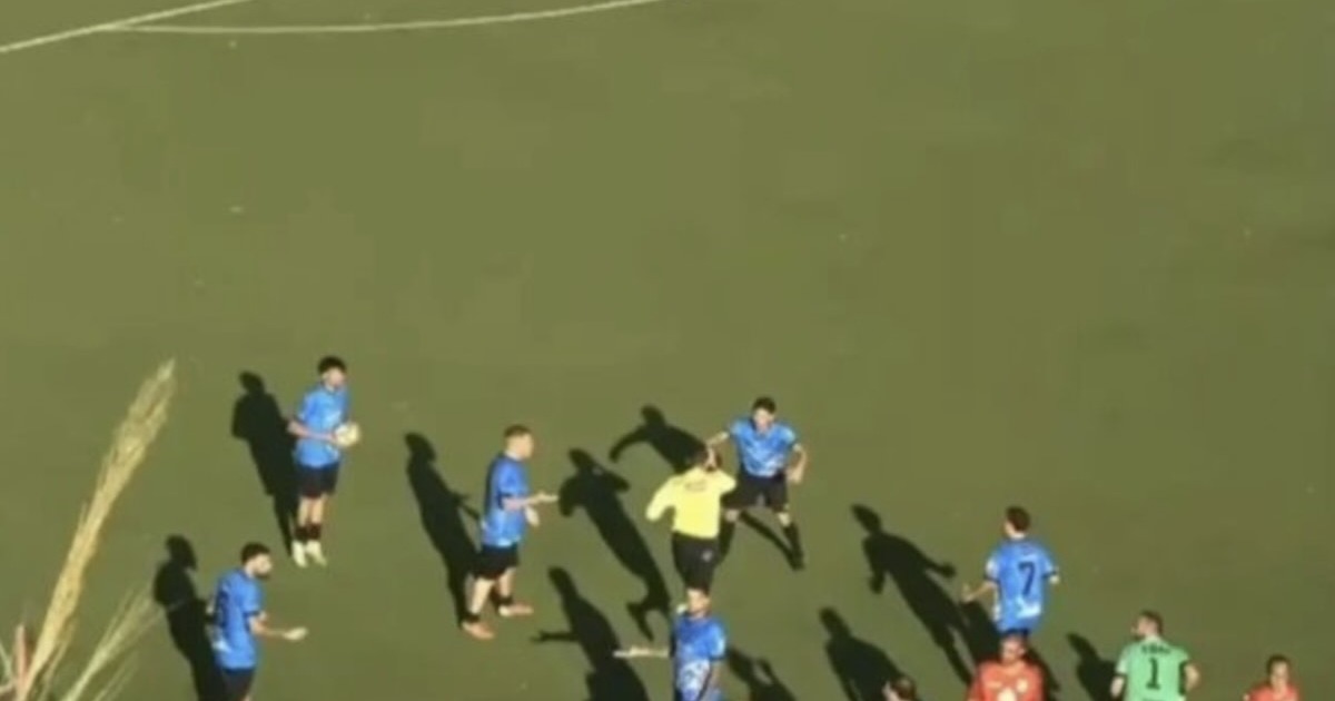 Il momento della sospensione della partita
