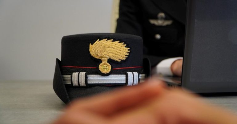 Caserta: 49-year-old man violates restraining order against approaching ex-partner; arrested by Carabinieri