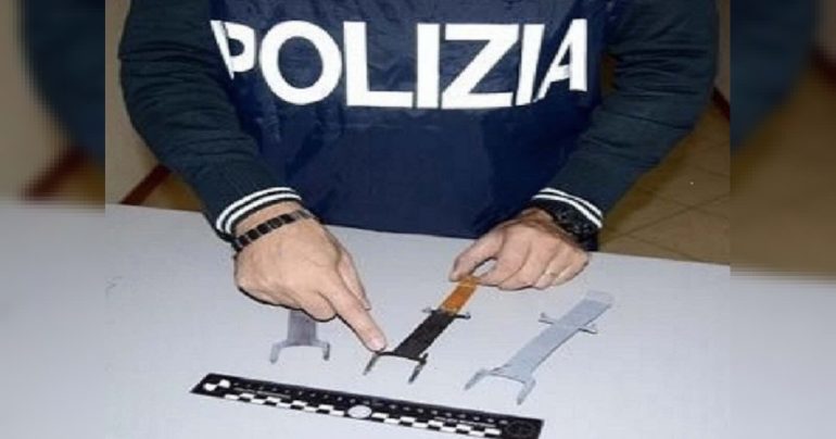 Cash trapping, la piaga dei bancomat truccati: la finta anomalia che vi svuota il conto
