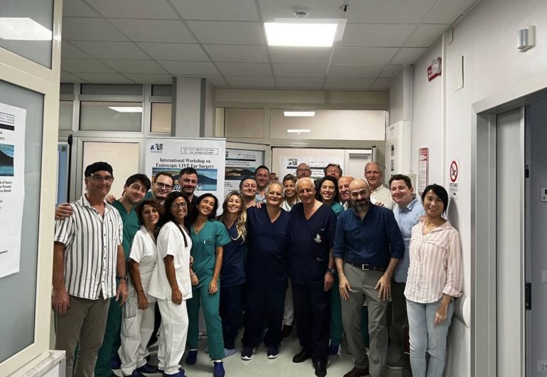 Chirurgia endoscopica dell’orecchio al San Paolo: workshop internazionale in diretta rafforza formazione e innovazione