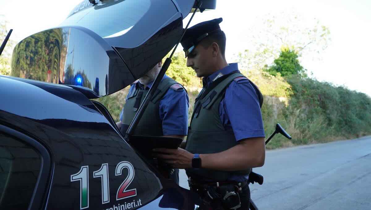 Cocaina occultata in un pupazzo: due arresti a Portico di Caserta