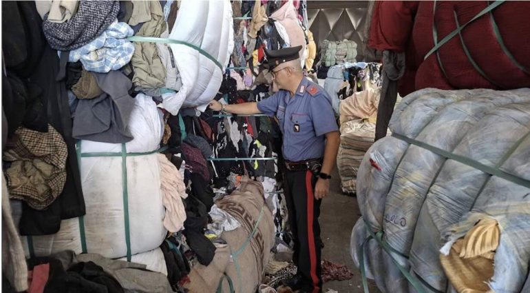 Caserta, capannone trasformato in discarica abusiva: sequestrati 2.400 mc di rifiuti non pericolosi