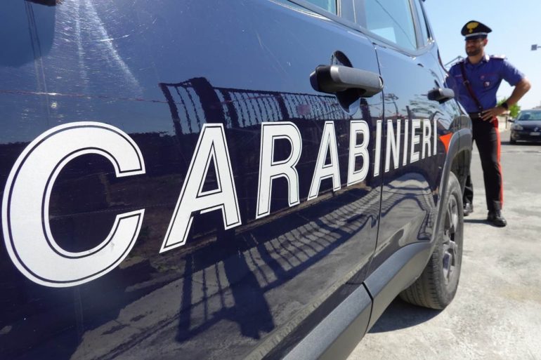 Mondragone, controlli dei carabinieri in un ristorante: denunciata una donna di 43 anni e sequestrati 50 kg di carne