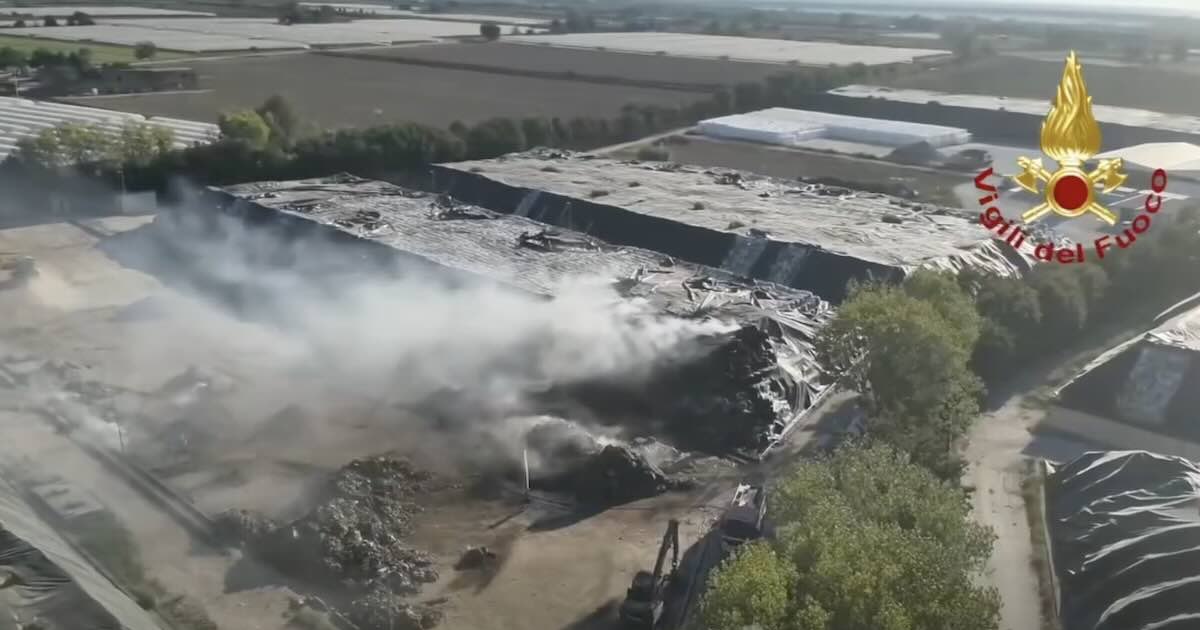 L'incendio nel sito di Taverna del Re