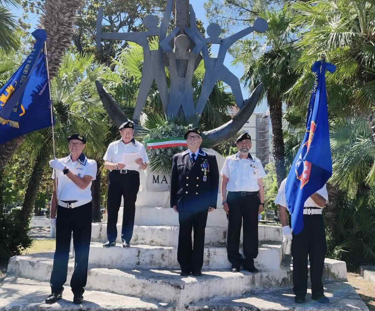 Remembrance at Sea: Castellammare di Stabia unites the memories of fallen sailors in a national ceremony.