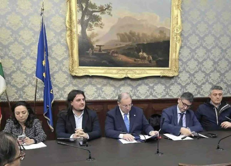 Napoli, aggiornamenti sul post-sisma nell’area flegrea: oltre 4mila sfollati e interventi in corso