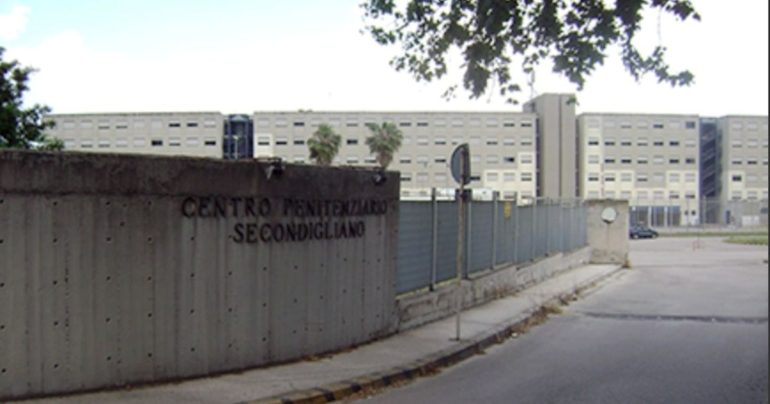 Napoli, blackout per i cellulari a Secondigliano: bloccati 24mila tentativi in 24 ore